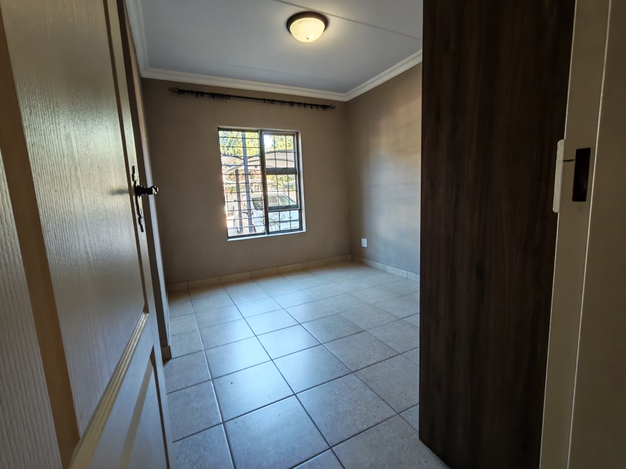 1 Bedroom Property for Sale in Die Bult North West